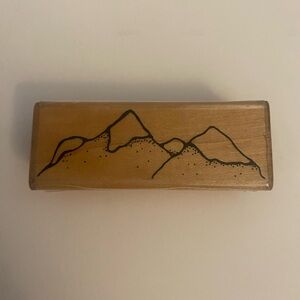 JRL Design K111 Mountain Border rubber stamp